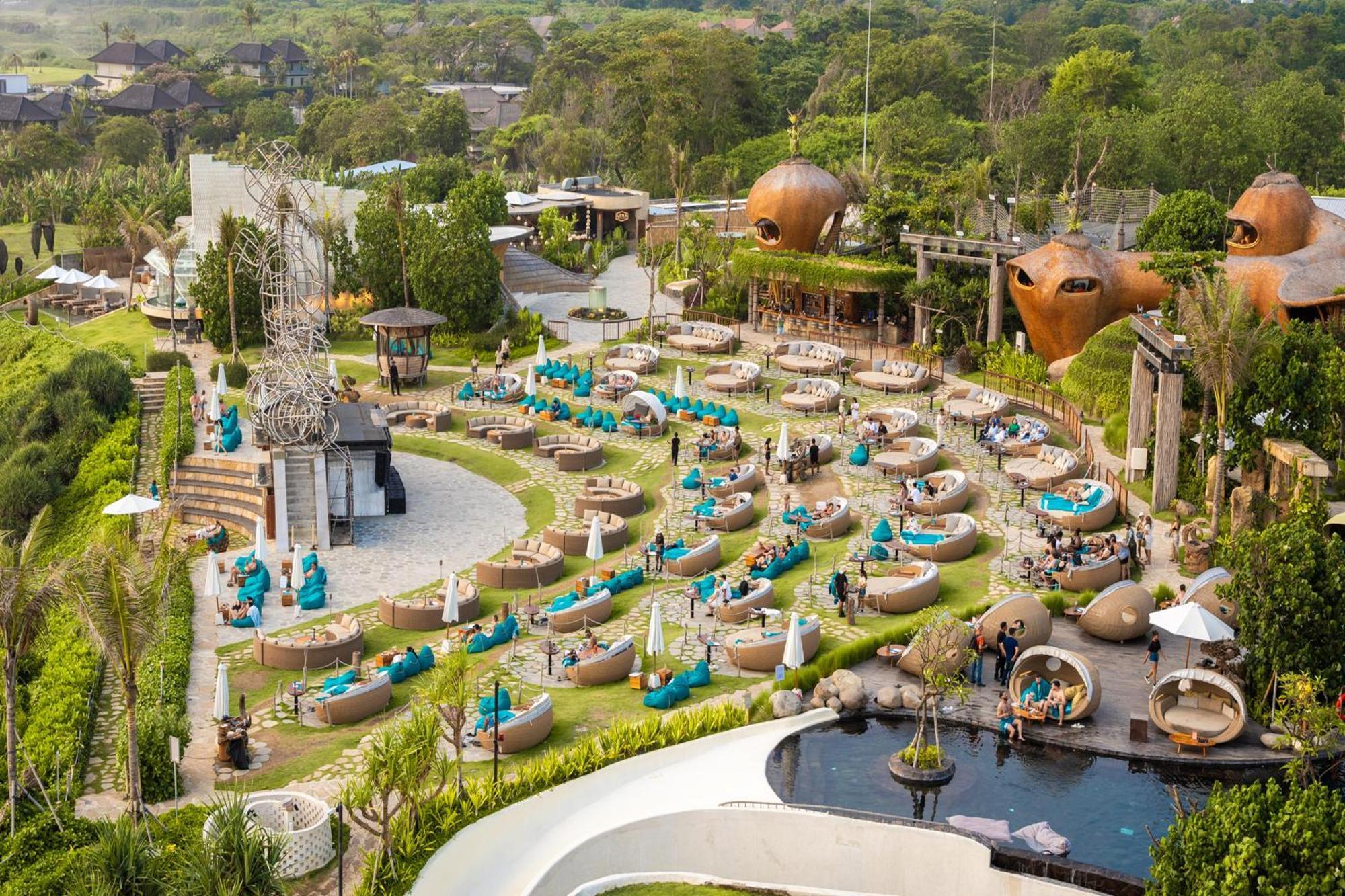 Oshom Bali At Nuanu Creative City Tanah Lot Екстериор снимка